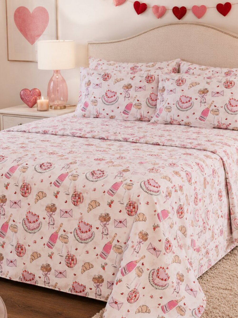 NWT - Envogue Queen Sheet Set with Storage Bag - Galentine's Day - Red & Pink